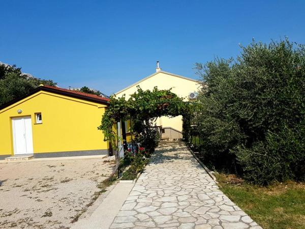 Ara-Mazic Apartment Baska  Exterior photo